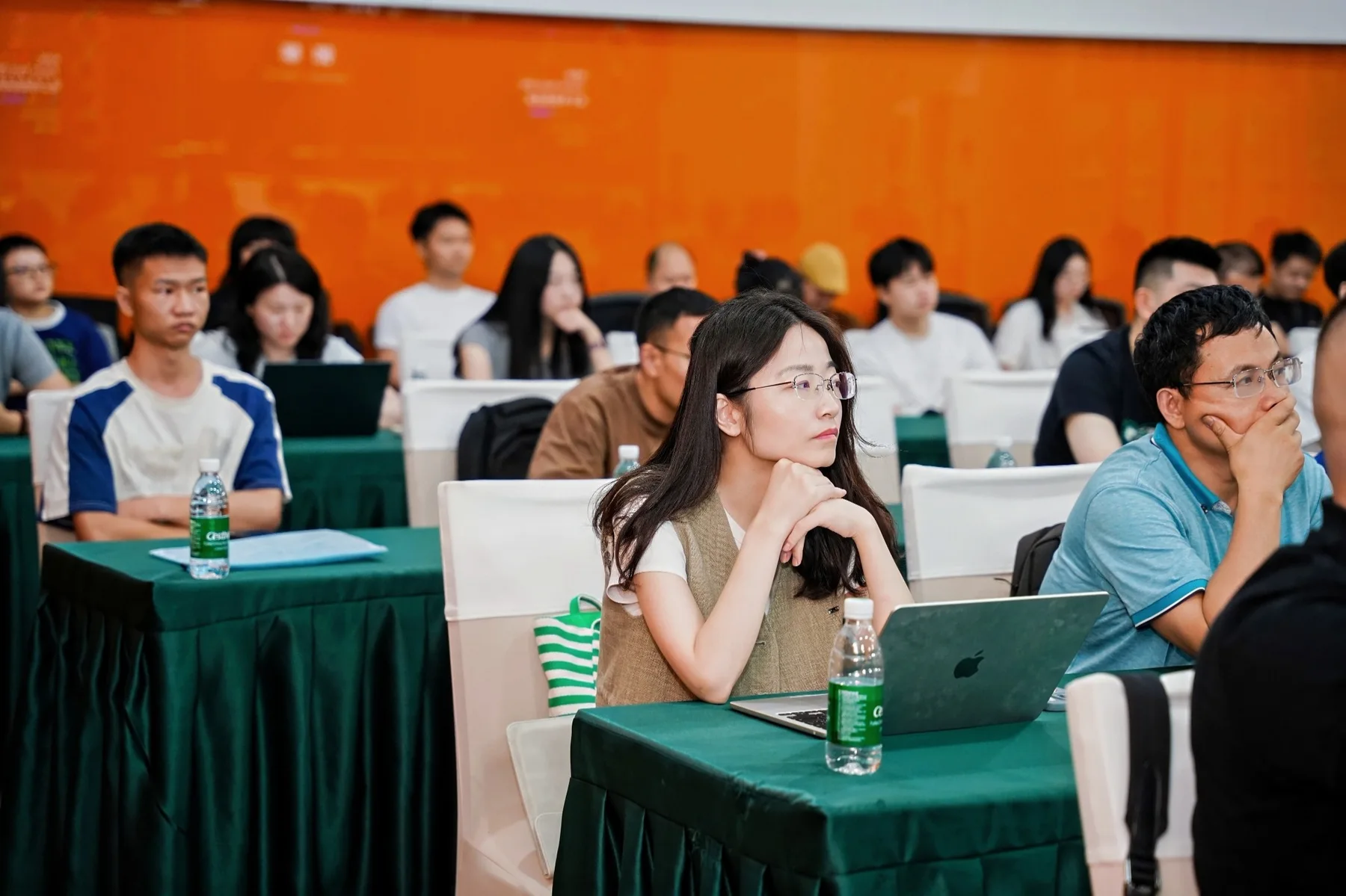 Young participants at the WAIC Future Tech OPC Challenge in Chengdu